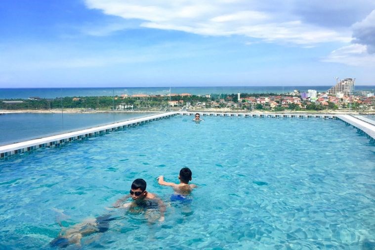 Khách sạn CKC Thiên Đường Quảng Bình